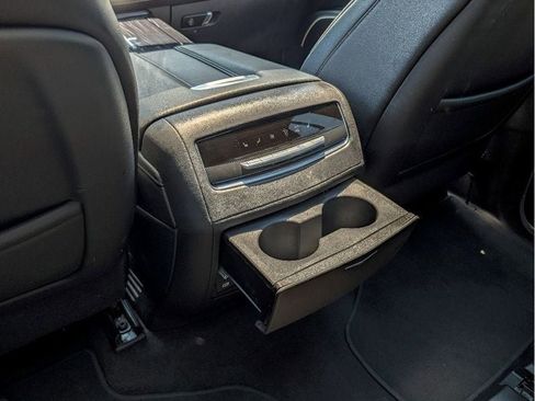 Used 2023 Cadillac Escalade Sport AWD/4WD image 31