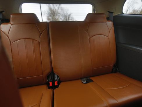 Used 2016 Chevrolet Traverse LTZ image 17