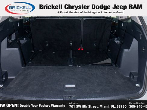Used 2025 Volkswagen Atlas SE FWD image 9