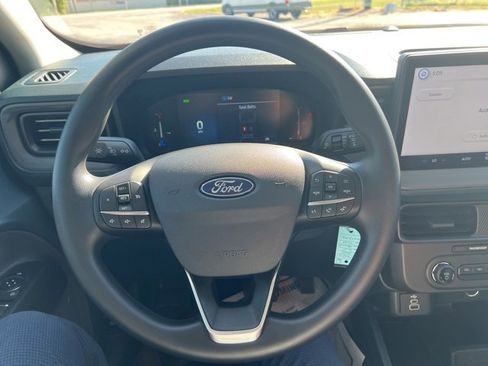 New 2025 Ford Maverick XL image 17