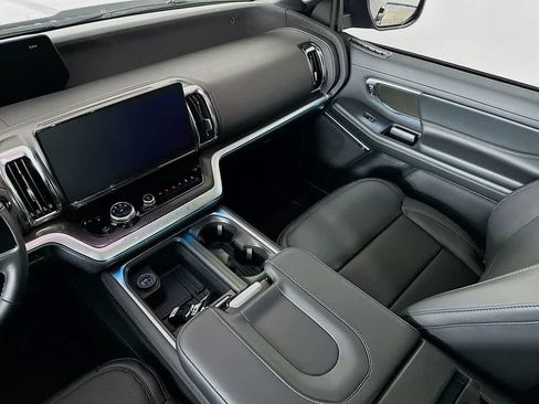 New 2026 Ford Expedition Max Platinum w/ Stealth Appearance Package image 11