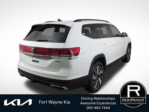 Used 2024 Volkswagen Atlas SE AWD/4WD image 8
