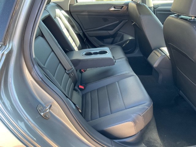 Used 2024 Volkswagen Jetta SE FWD image 12