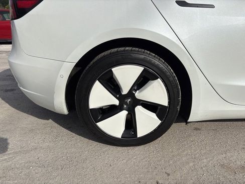 Used 2022 Tesla Model 3 Long Range image 19