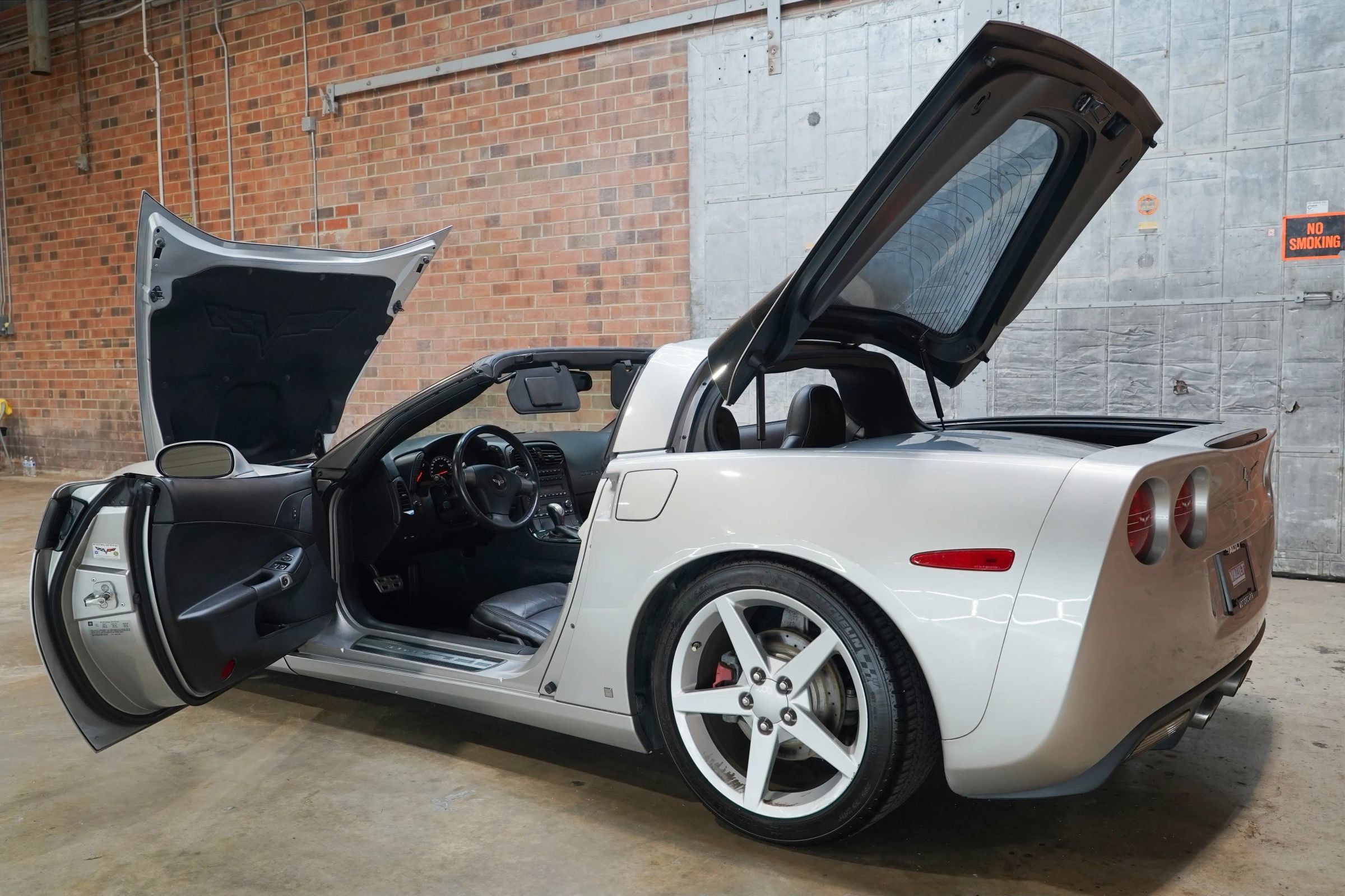 Used 2008 Chevrolet Corvette Coupe RWD image 24