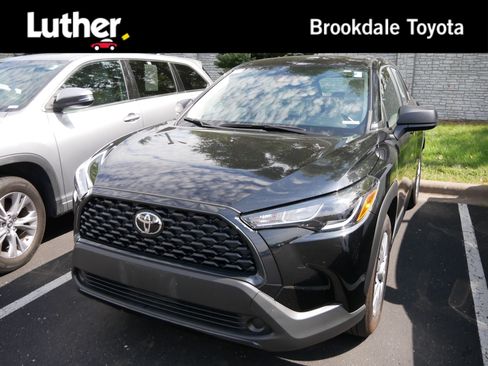 Certified 2025 Toyota Corolla Cross L AWD/4WD image 1