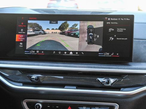 Used 2025 BMW X7 xDrive40i w/ Premium Package image 14