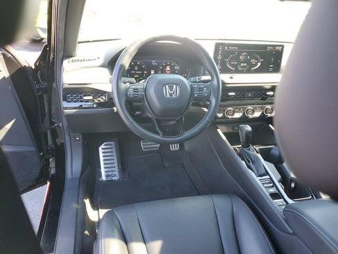 Used 2024 Honda Accord Sport image 11