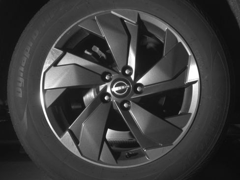 Used 2025 Nissan Rogue SV AWD/4WD image 15