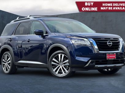 Used 2023 Nissan Pathfinder Platinum w/ Cargo Package