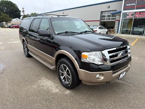 Used 2014 Ford Expedition EL XLT w/ Equipment Group 202A AWD/4WD image 2