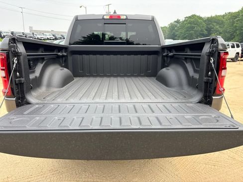 New 2026 RAM 1500 Big Horn AWD/4WD image 23