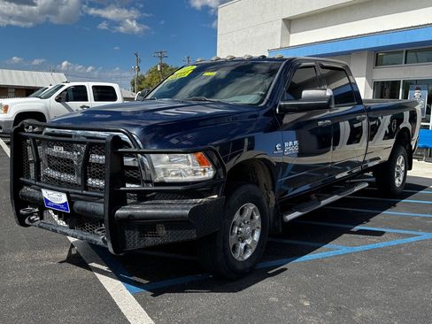 Used 2017 RAM 2500 Tradesman w/ Chrome Appearance Group image 7