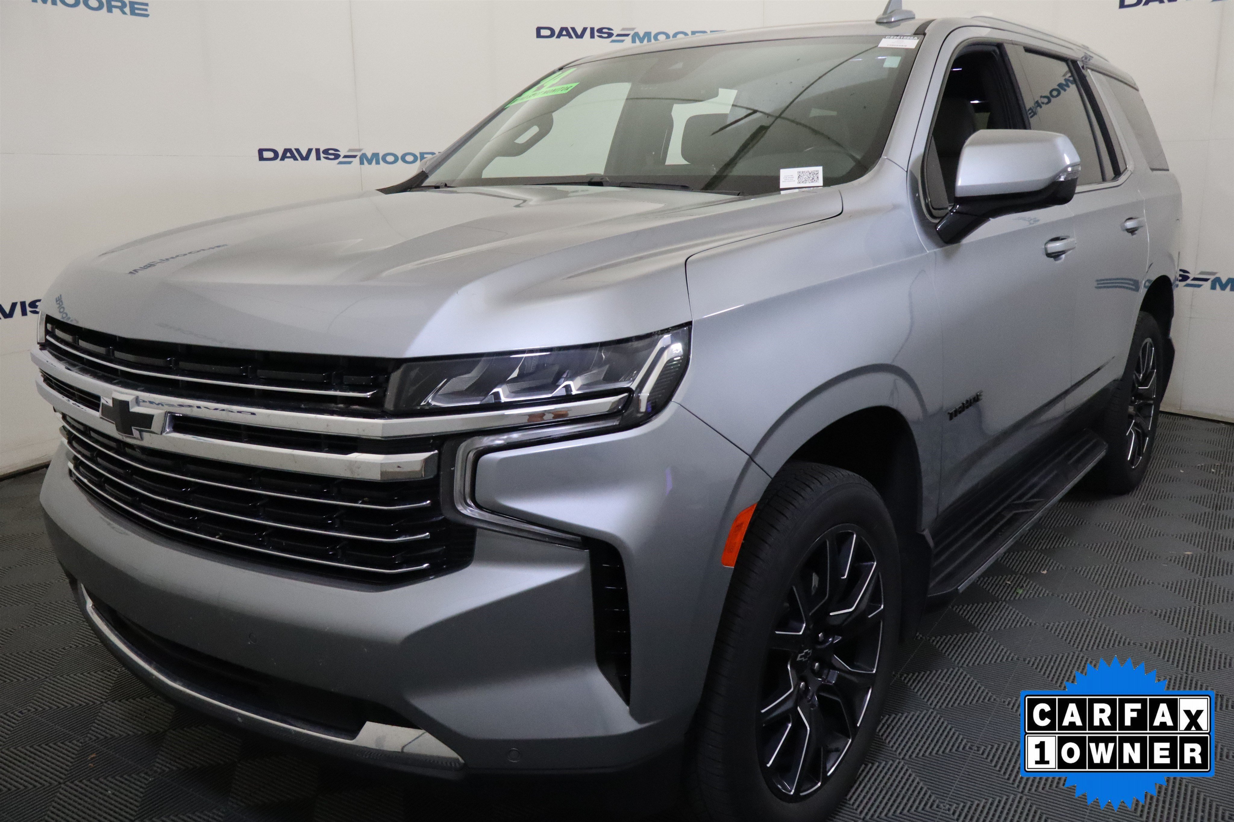 Used 2024 Chevrolet Tahoe LT w/ Luxury Package RWD image 12