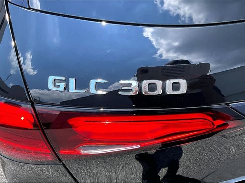 Used 2023 Mercedes-Benz GLC 300 4MATIC image 31
