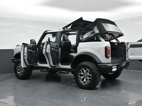 Used 2021 Ford Bronco Badlands image 67