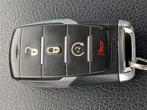 Used 2024 RAM 1500 Lone Star image 33