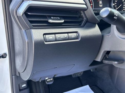 Certified 2025 Nissan Altima 2.5 SR FWD image 17