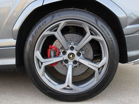 Used 2019 Lamborghini Urus AWD image 11