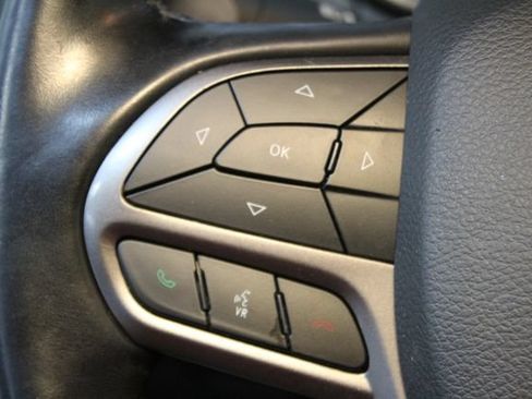 Used 2020 Jeep Cherokee Latitude Lux w/ Quick Order Package 26H Lux AWD/4WD image 21
