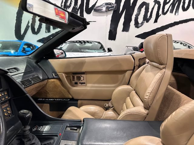 Used 1992 Chevrolet Corvette Convertible RWD image 12