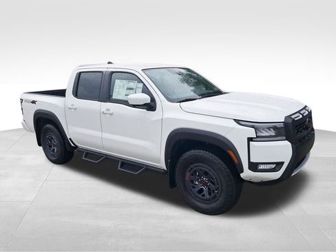 New 2026 Nissan Frontier PRO-4X w/ Pro-4x Convenience Package AWD/4WD image 8