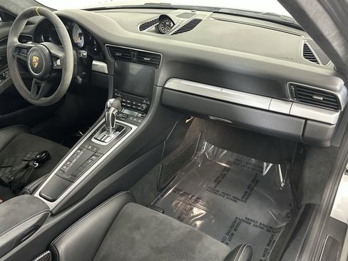 Used 2019 Porsche 911 GT3 RS image 30