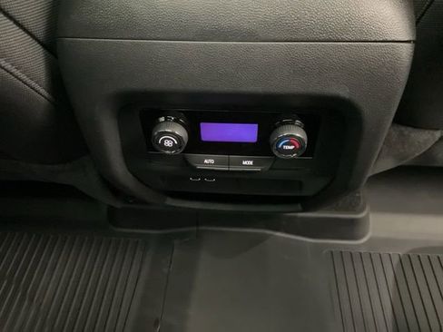 New 2026 Chevrolet Traverse LT image 27