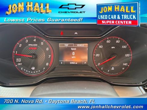 Used 2024 Chevrolet Trax RS w/ Sunroof Package FWD image 23