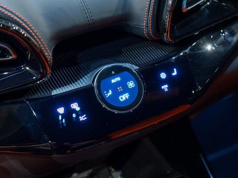 Certified 2025 Ferrari Purosangue AWD/4WD image 30