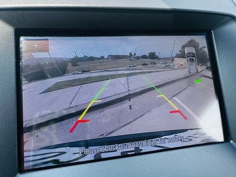 Used 2020 Ford Edge SE FWD image 16