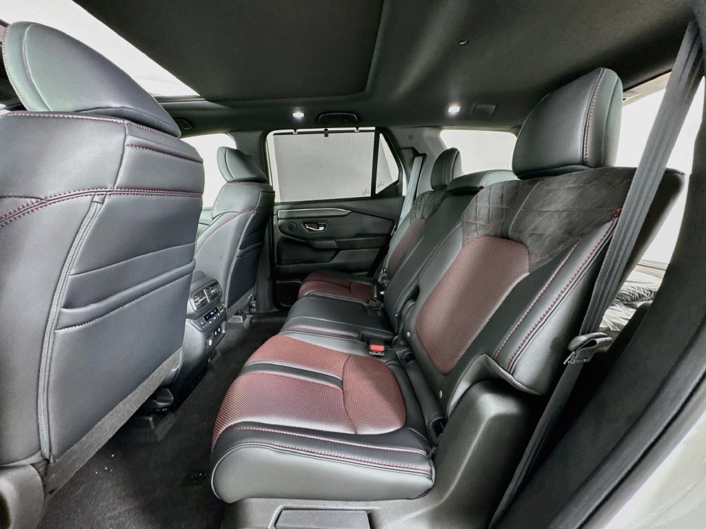 New 2026 Honda Pilot Black Edition image 30