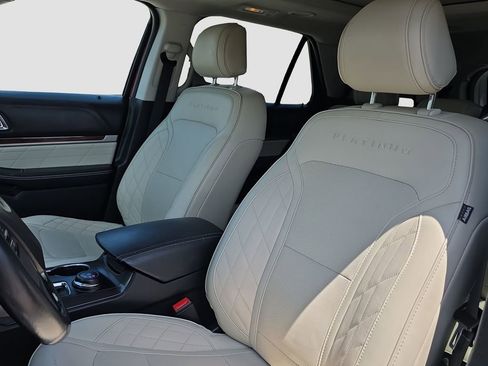 Used 2017 Ford Explorer Platinum AWD/4WD image 7