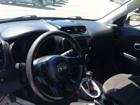 Used 2016 Kia Soul FWD image 14