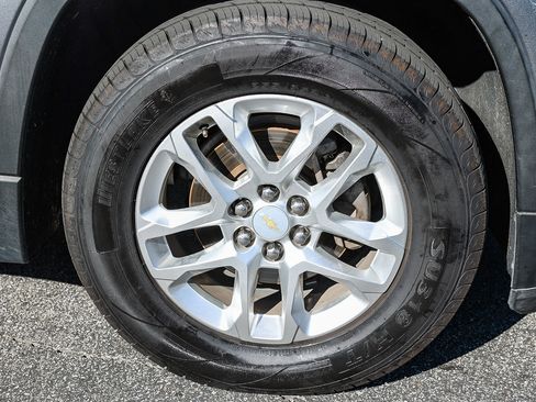 Used 2020 Chevrolet Traverse LS image 12