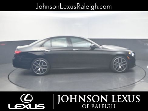 Used 2022 Mercedes-Benz E 350 4MATIC Sedan image 6