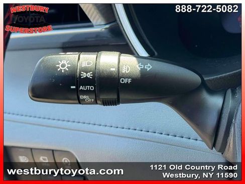 Used 2023 Toyota Highlander Platinum AWD/4WD image 27