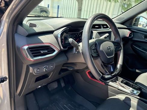 Certified 2023 Chevrolet TrailBlazer RS AWD/4WD image 9
