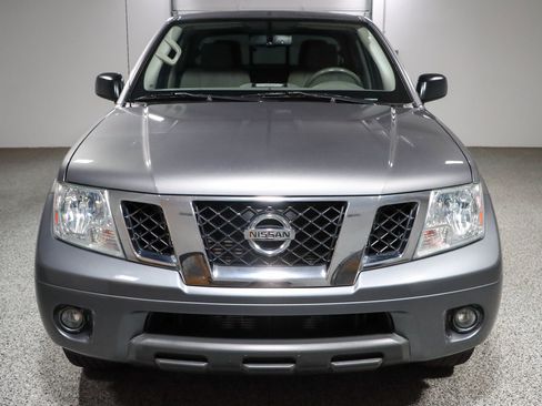 Used 2019 Nissan Frontier SV w/ Value Truck Package RWD image 4