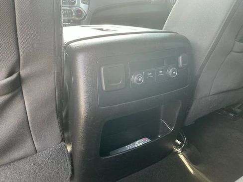 Used 2018 Chevrolet Tahoe LS image 36