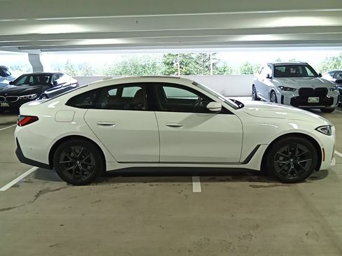 Used 2023 BMW i4 eDrive40 w/ Premium Package RWD image 4