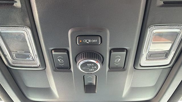 Certified 2025 GMC Yukon XL Denali AWD/4WD image 25