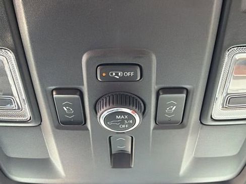 Certified 2025 GMC Yukon XL Denali AWD/4WD image 25