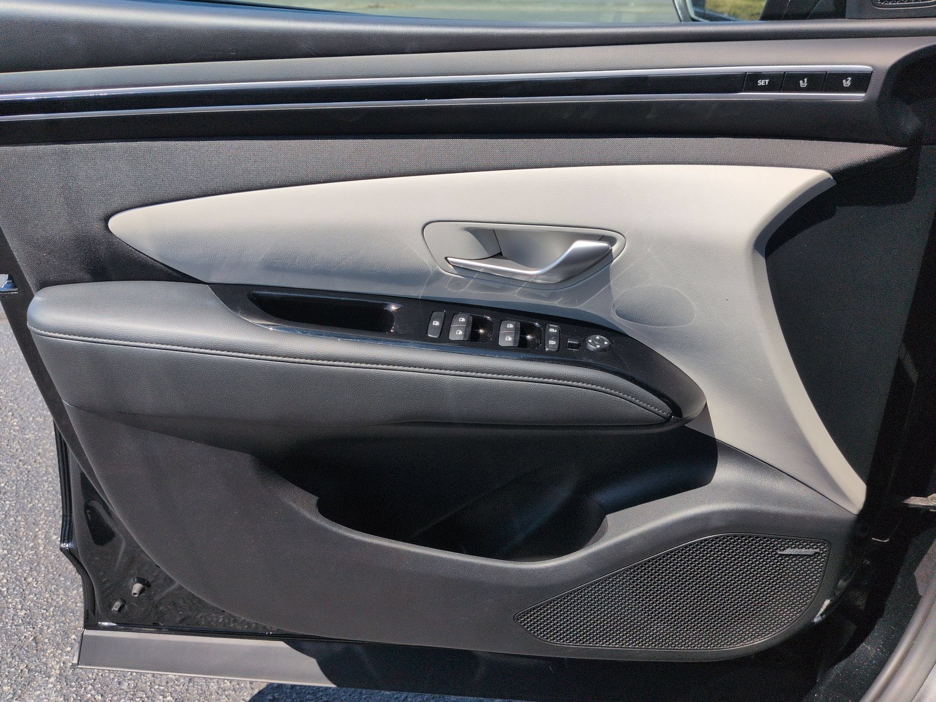 Used 2023 Hyundai Tucson Limited FWD image 23