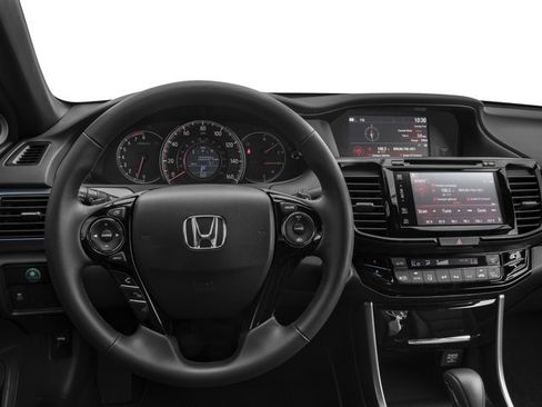 Used 2017 Honda Accord EX-L image 10