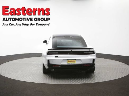 Used 2024 Dodge Charger Daytona Scat Pack w/ Plus Group AWD/4WD image 37
