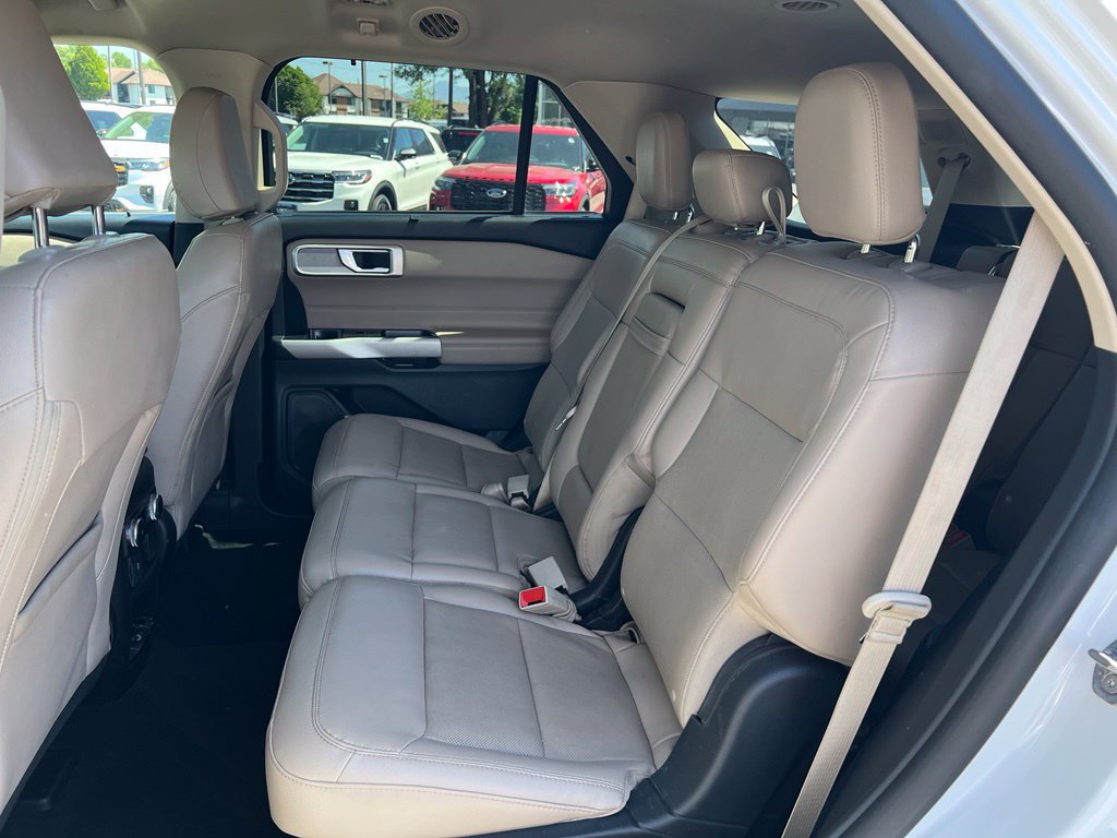 Used 2023 Ford Explorer Limited AWD/4WD image 24