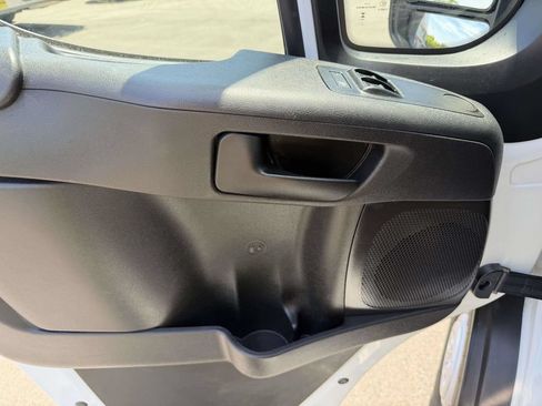 Used 2025 RAM ProMaster 2500 w/ U-Haul Equipment Group FWD image 20
