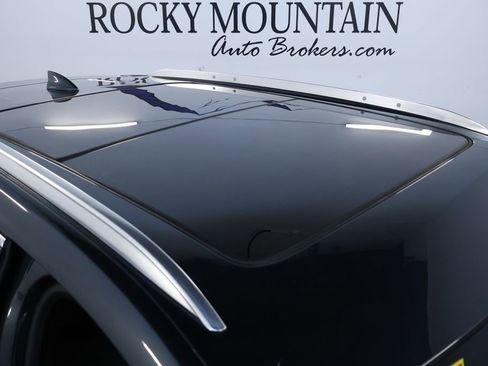 Used 2019 Cadillac XT4 Premium Luxury w/ Driver Awareness Package image 12