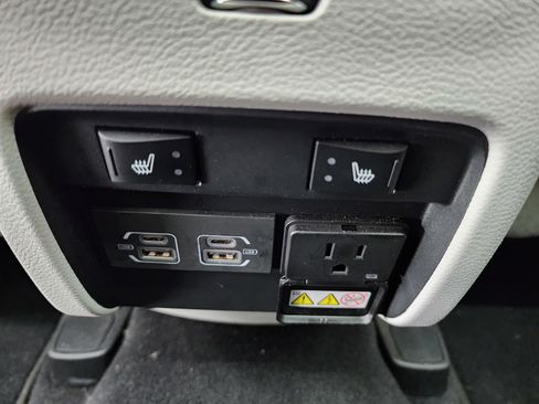 Used 2021 Jeep Cherokee Limited w/ Elite Package image 39